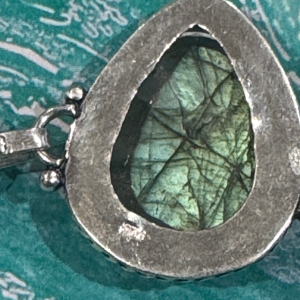 Labradorite & Shell Silver Bracelet - Picture 6 of 14